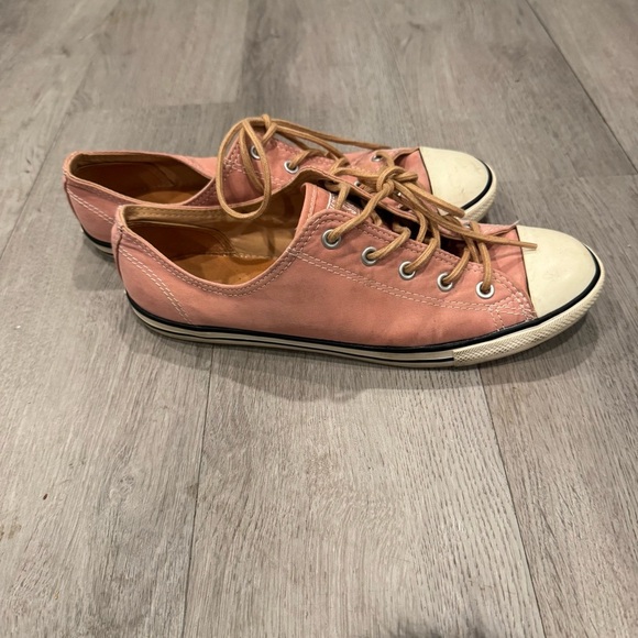 Converse Chuck Taylor All Star Low Top Sneakers, Women’s Size 9.5, Blush Pink - Picture 4 of 7